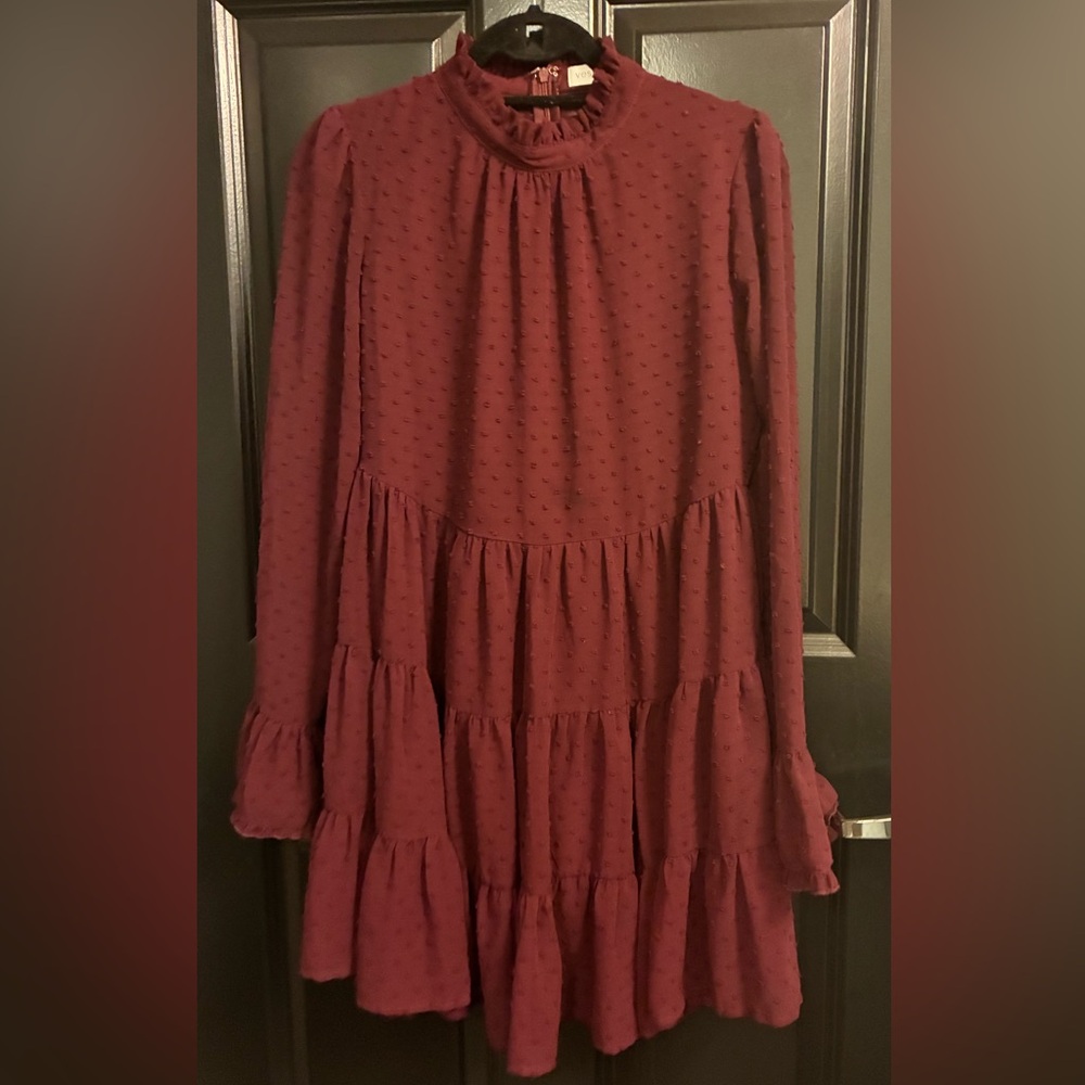 Like New Vestique textured Burgundy Long Sleeve Dress. SZ Lg